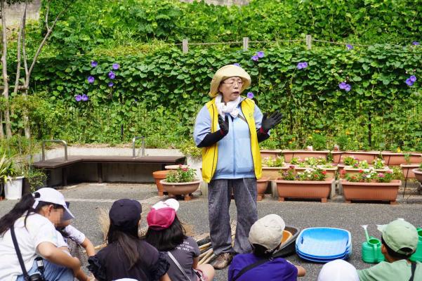 代表の山野さん